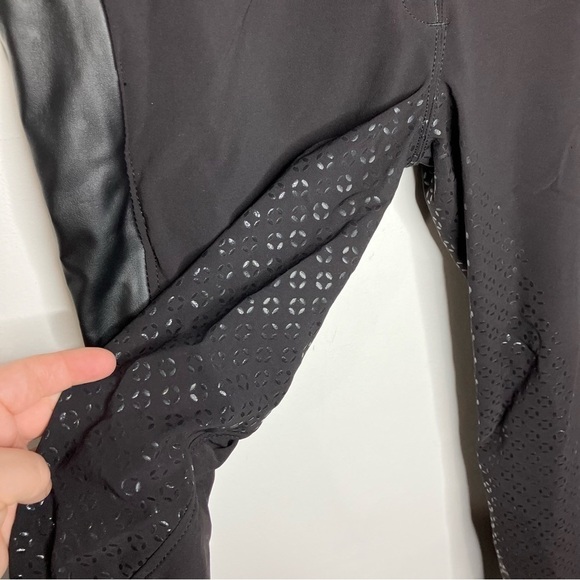 Horze Equestrian riding Pants tights silicone seat black size 32 - Picture 3 of 9